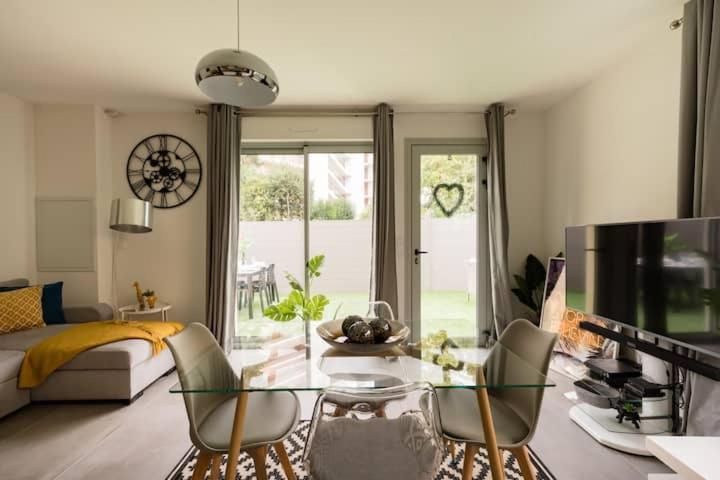 Stylish New 1 bedroom apartment in juan les pins Antibes Extérieur photo